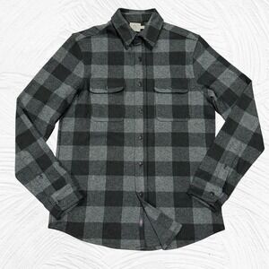 Faherty Legend Sweater Shirt Mens Small Black‎ Gray Buffalo Plaid Flannel